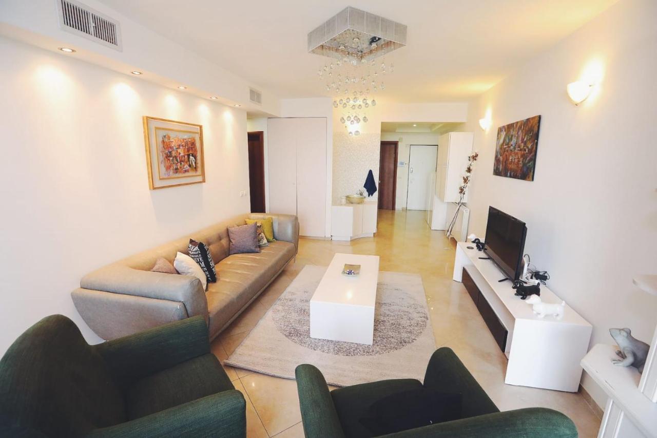 Art Apartment In Mamila - Parking Best Location 2 耶路撒冷 外观 照片